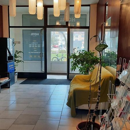 Hotel Kristl Pardubice Luaran gambar