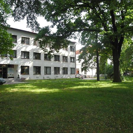 Hotel Kristl Pardubice Luaran gambar